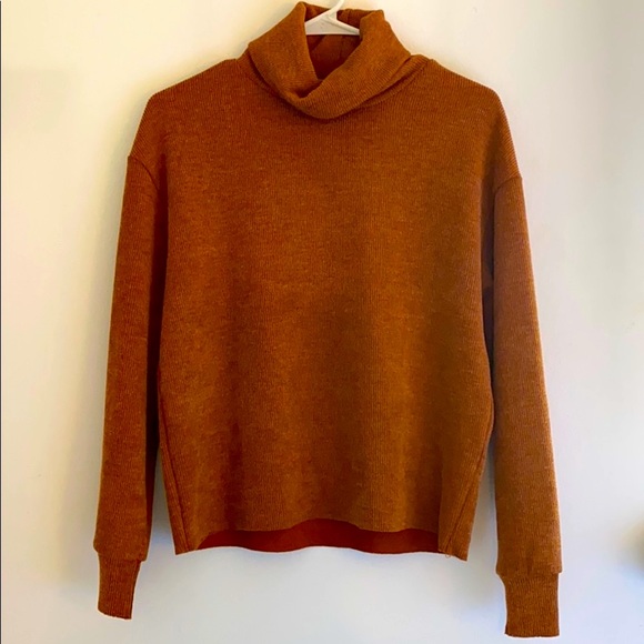SHEIN Sweaters - BRAND NEW Caramel/Rust Ribbed Turtleneck